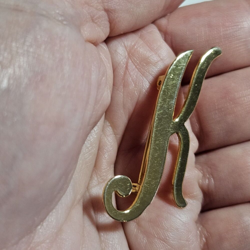 *Sale* Monogram Letter Initial K Brooch Pin Smooth Gold Tone Metal - Picture 4 of 9